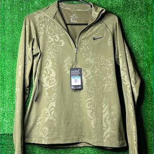 Nike WOMENS NIKE PRO WARM 1/2 ZIP LONG SLEEVE TRAINING TOP GREEN L86
